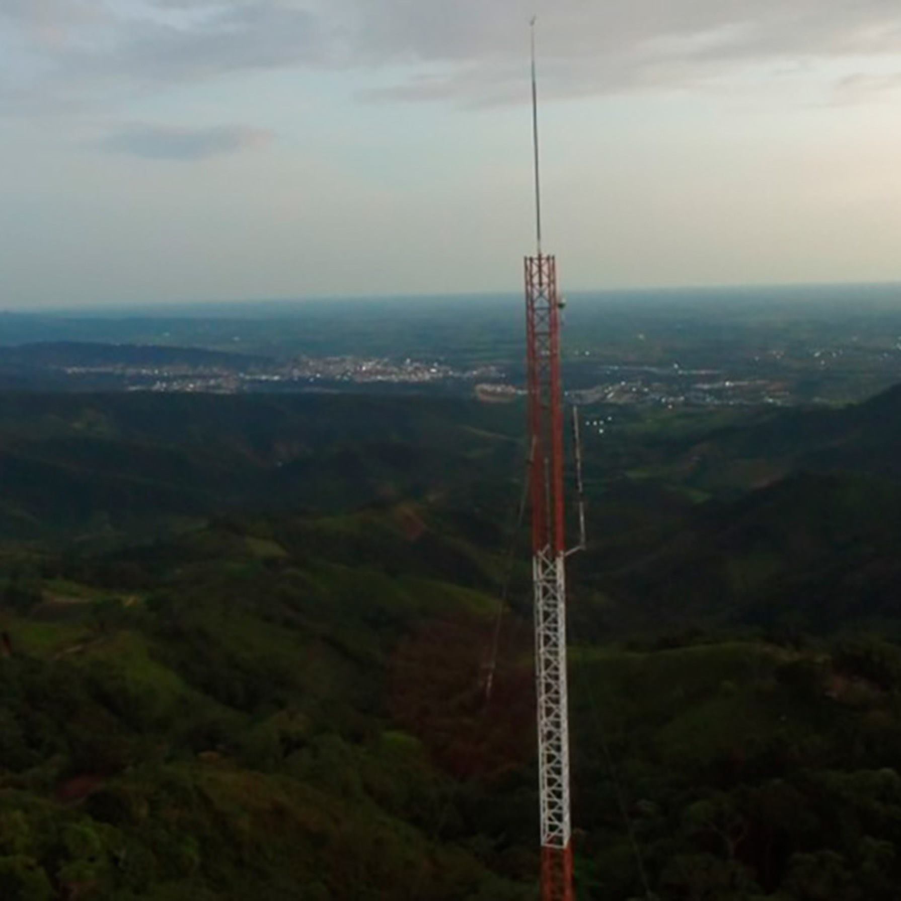 FOTO-TORRES-CEI-SERRO-NEGRO-13